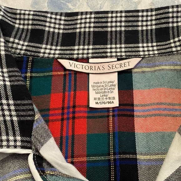 Size M VS pajama romper - Picture 4 of 4